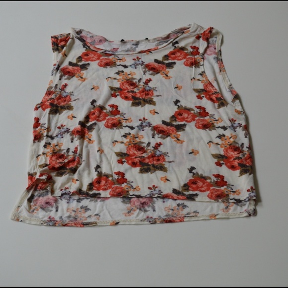 Forever 21 floral tee
