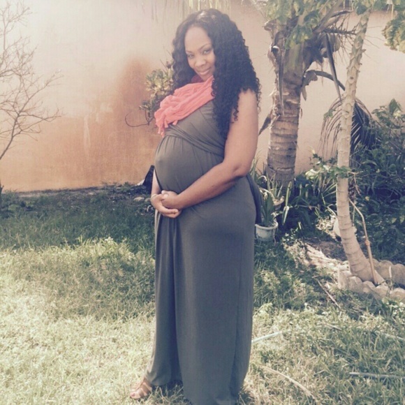 Old navy maxi wrap maternity dress