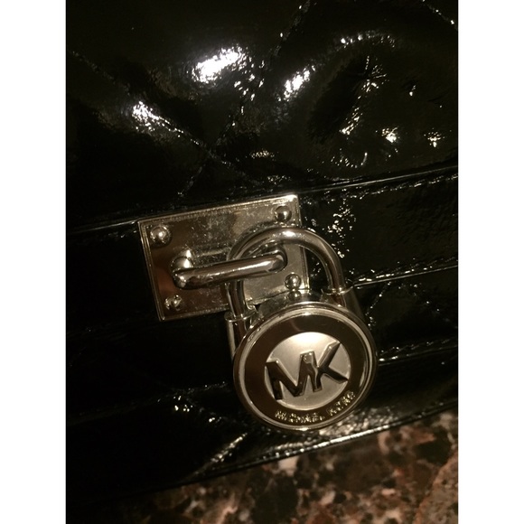 MICHAEL Michael Kors Black Clutch - Picture 4 of 4
