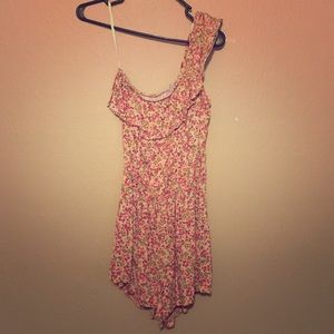 One shoulder beige and pink flower print romper