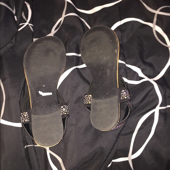 Sandals - Picture 2 of 2