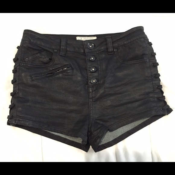 Free People Old West Short in black size 27.