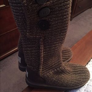 Knit specialty uggs