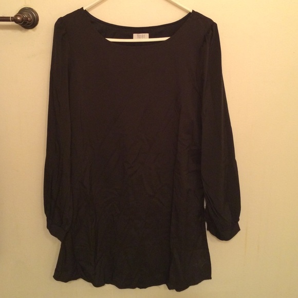 Long sleeved black dress