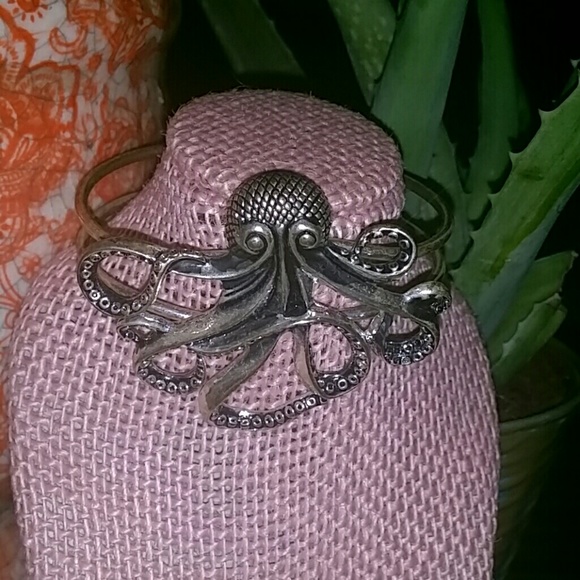 Bracelet. Make me an offer!