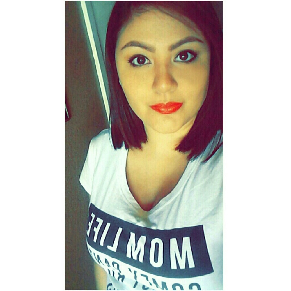 Meet your Posher, Cynthia