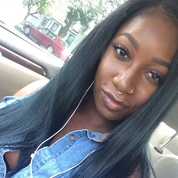 Meet your Posher, Kemi - Picture 1 of 1