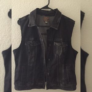 faded black denim vest ✨