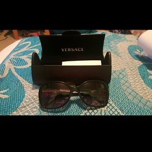 *FINAL SALE* Versace Sunglasses *Authentic*