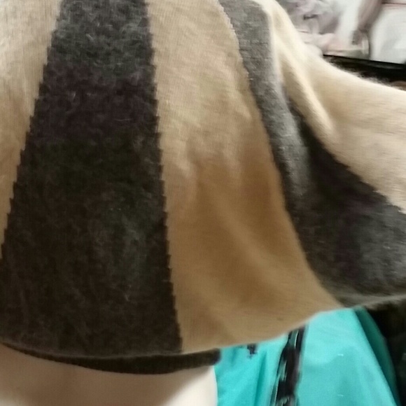 80s sweater - Picture 4 of 4