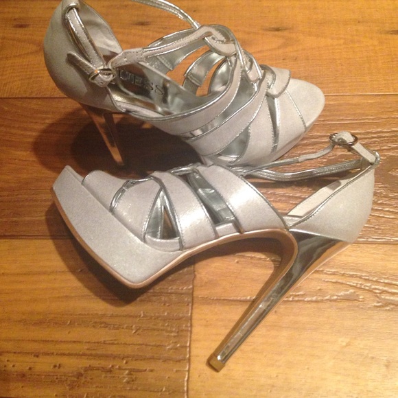 To small - Picture 2 of 4