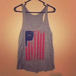 Gray razor back flag tank top