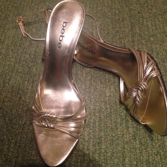 Too small - Picture 4 of 4