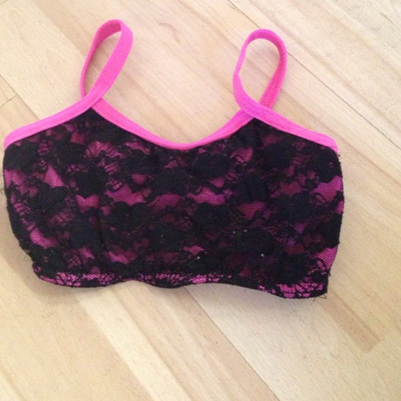 Sports bra