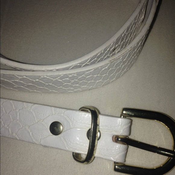 Faux Snake Skinned white belt