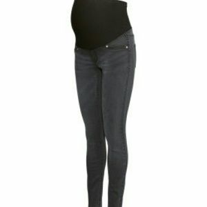 H&M Maternity jeans- MAMA Super Skinny Jeans