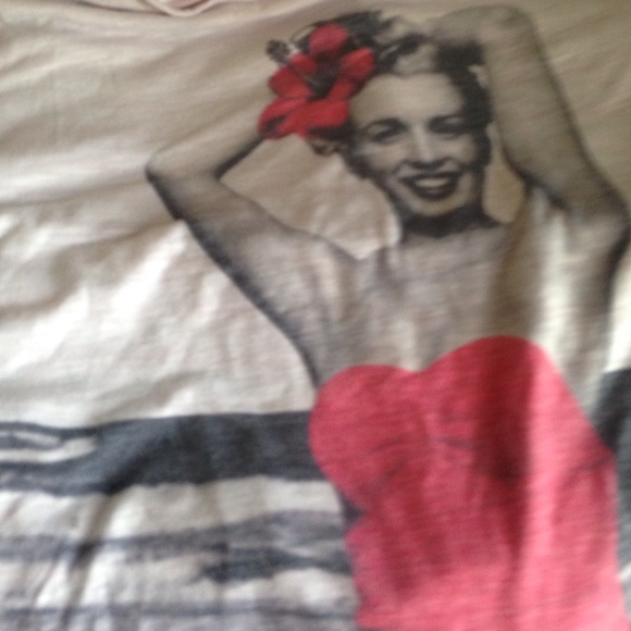 More tops ! - Picture 2 of 4