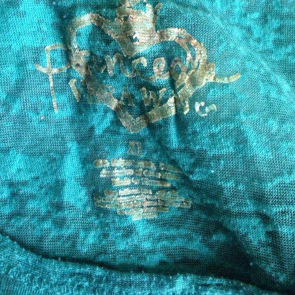 More tops - Picture 4 of 4