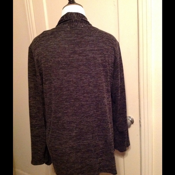 PROFESSIONAL WEAR - Picture 3 of 3