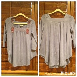 Aztec shouldered half sleeve