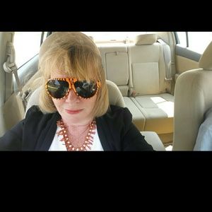 Meet your Posher, Catherine