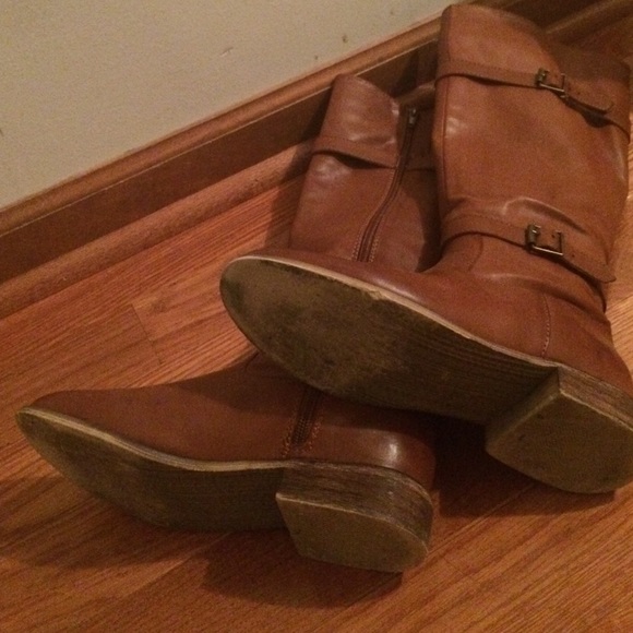 Boots - Picture 2 of 3