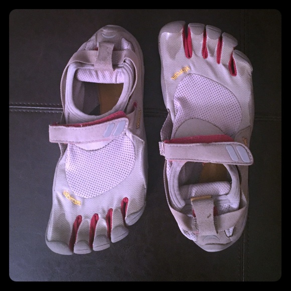 Vibram fivefingers size 9/39