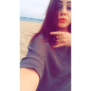 Meet your Posher, Samantha