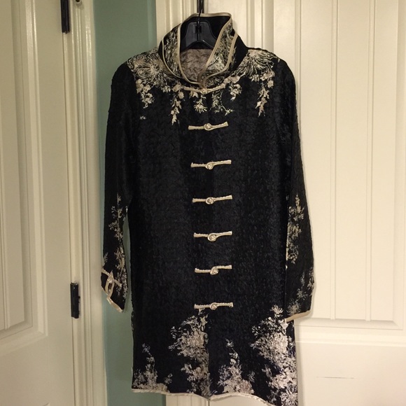 Asian style trench coat， nylon wire,