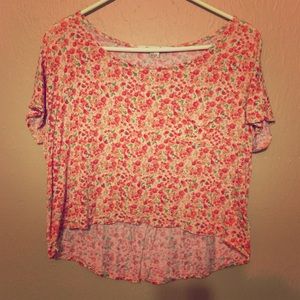 Short sleeve floral crop top