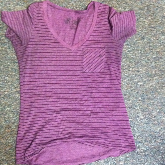 Black striped purple Volcom TShirt - Picture 2 of 2