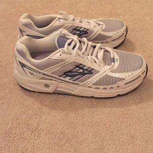 Brooks Addiction 9 Women's running shoes