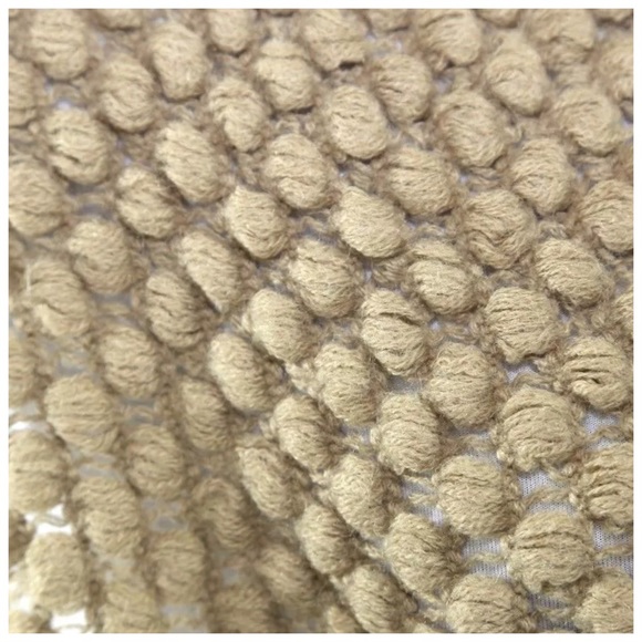 Soft Bubble Texture Scarf - Picture 4 of 4