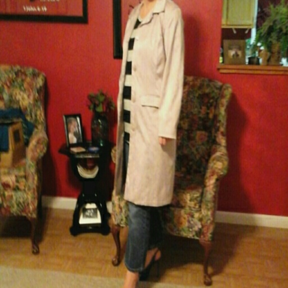 Long Jacket - Picture 3 of 3