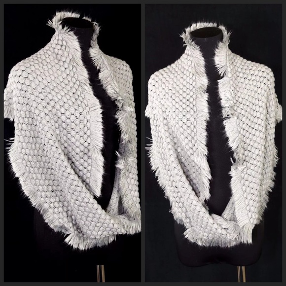 Soft Bubble Gray Infinity Scarf - Picture 3 of 4