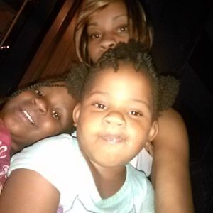 Meet your Posher, Felicia