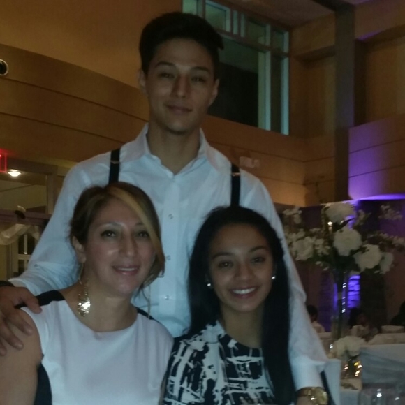 Meet your Posher, Marisol