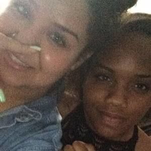 Meet your Posher, Shayna