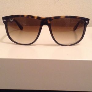 Ray Ban Sunglasses in Brown Tortoise