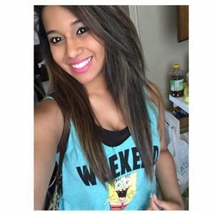 Meet your Posher, Naømí