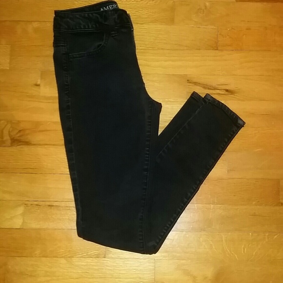 black american eagle skinny jeans