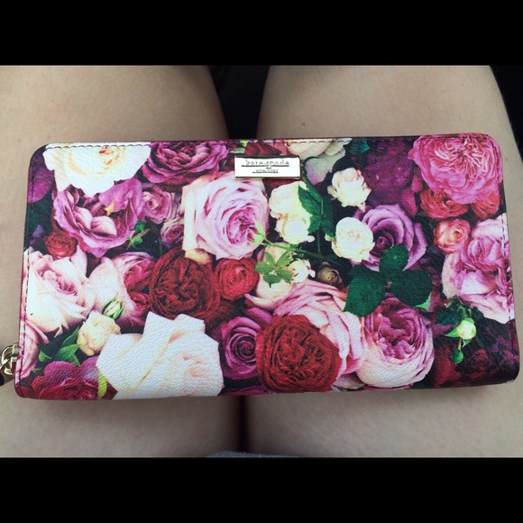 Kate spade floral zip wallet