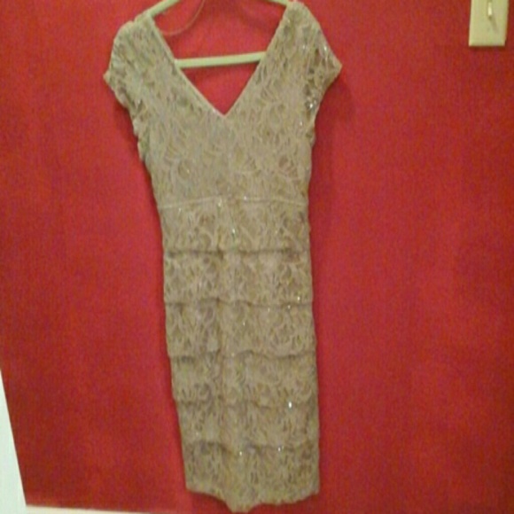 Dress - Picture 2 of 4