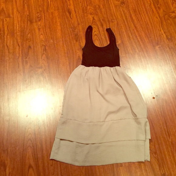Cute shift dress.