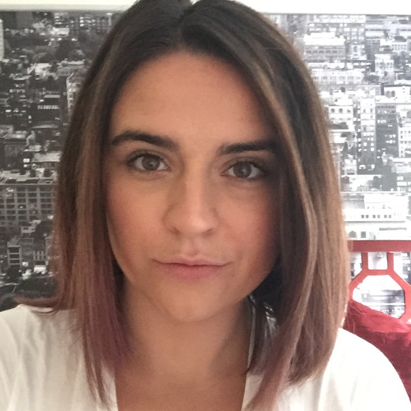 Meet your Posher, Kayla