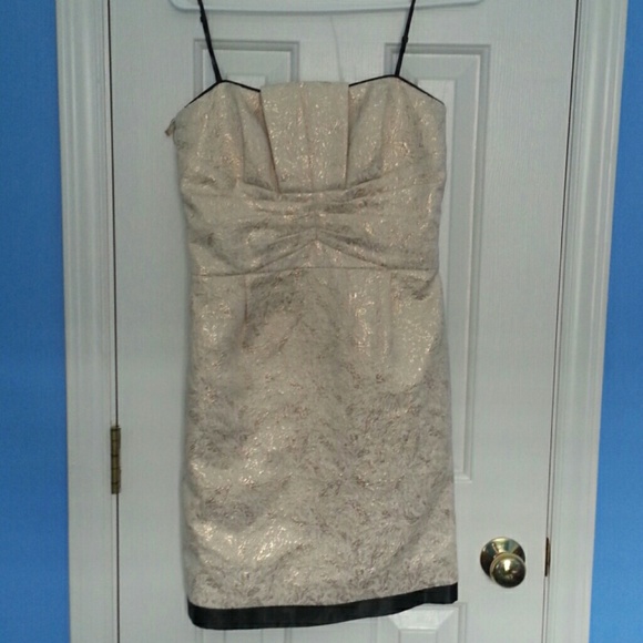 BCBG - Picture 2 of 4