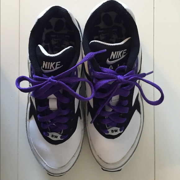 Nike Air Max Shoes - Picture 2 of 4