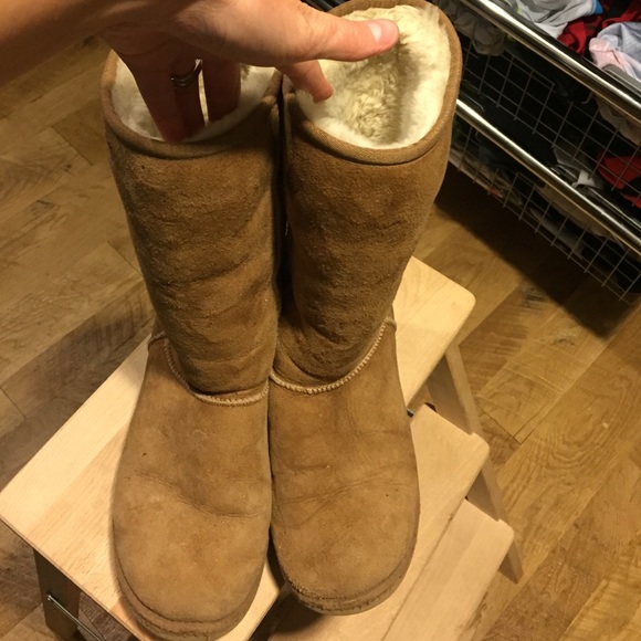 UGG Australia classic tall chestnut