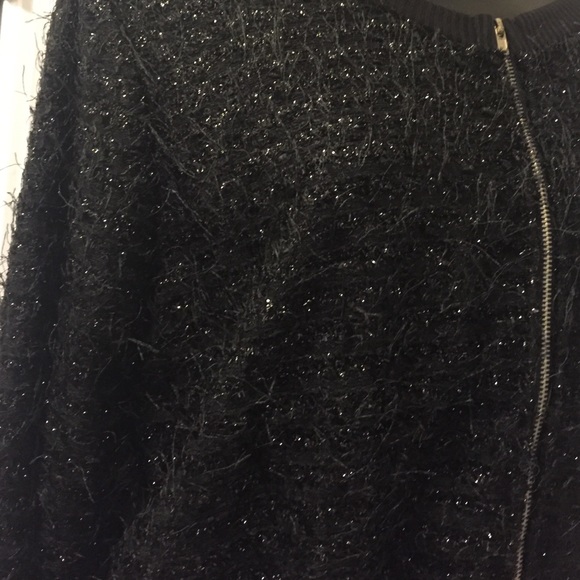•5 for $25• Black shimmer jacket - Picture 4 of 4