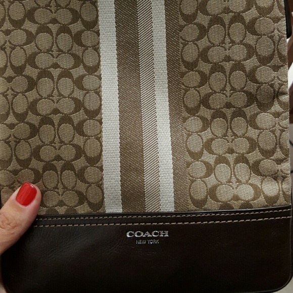 Coach swingpack - Picture 2 of 3